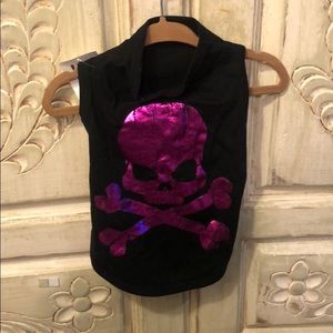 Skull & cross bones dog outfit